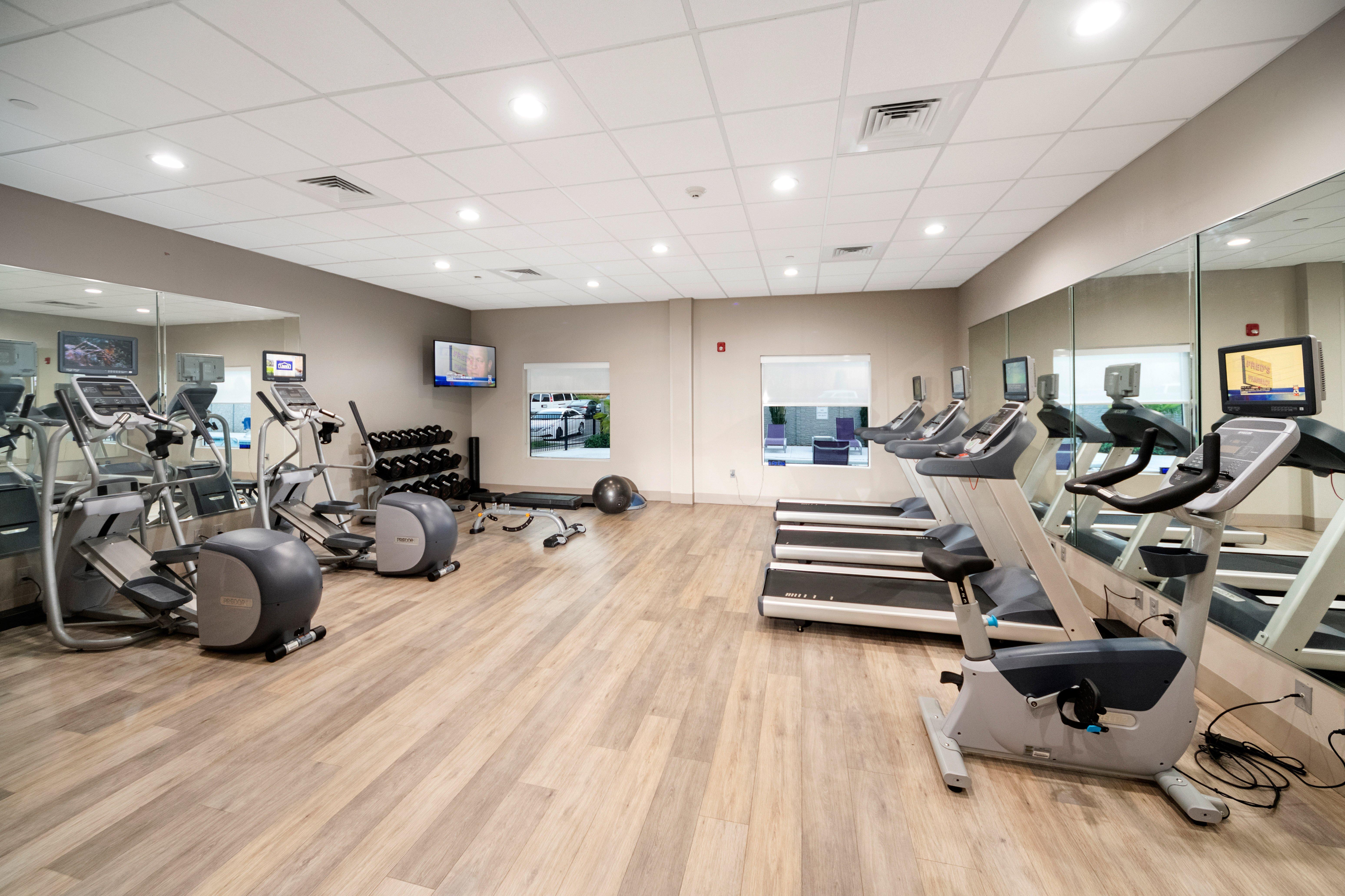 Holiday Inn Express & Suites Memphis Arpt Elvis Presley Blv By Ihg Exteriér fotografie