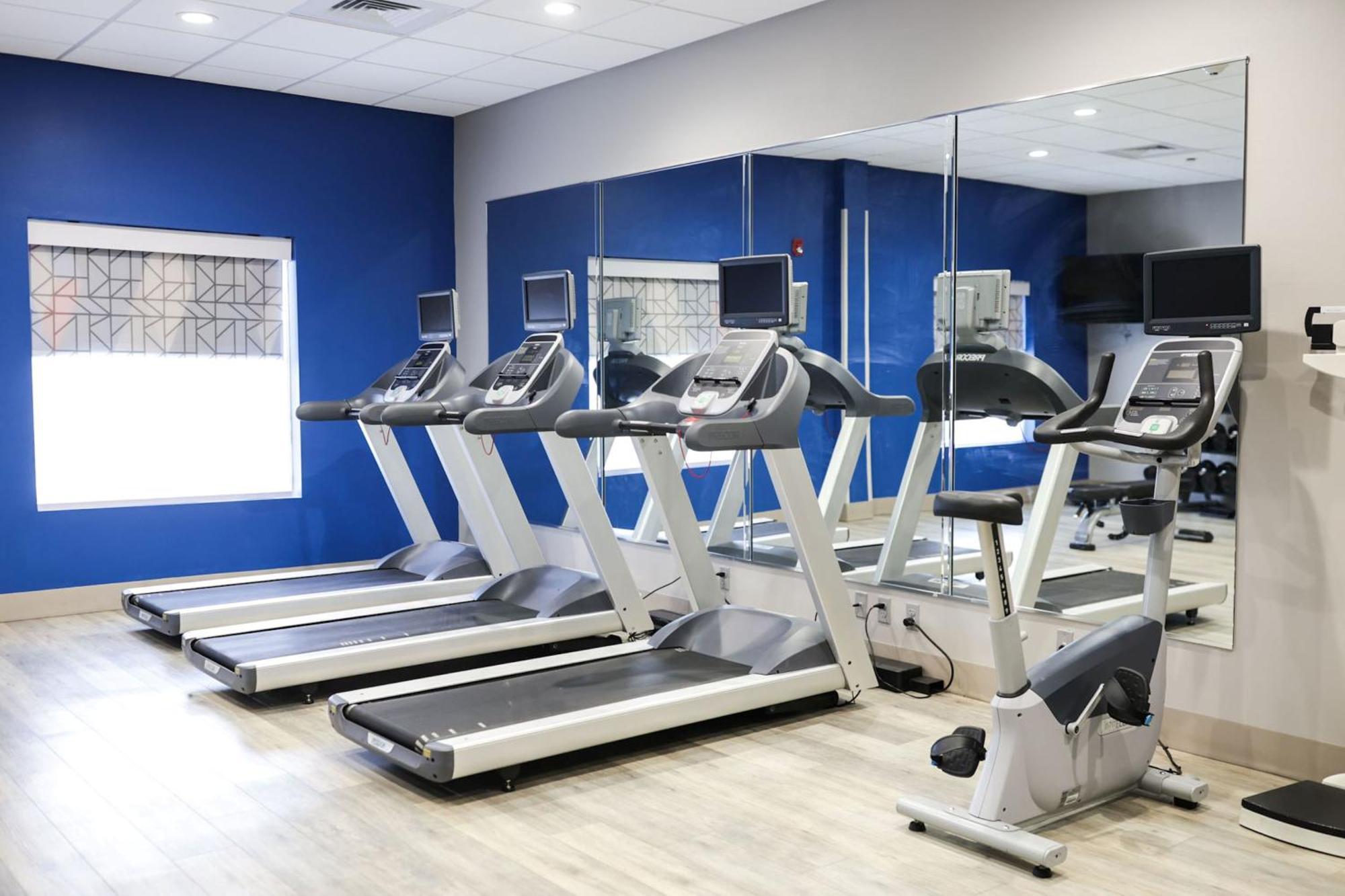 Holiday Inn Express & Suites Memphis Arpt Elvis Presley Blv By Ihg Exteriér fotografie